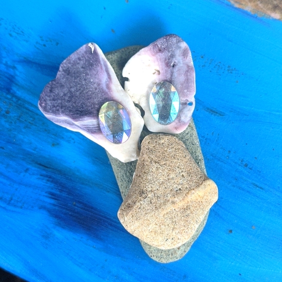 shells Accessories - Garden Buddy Cape cod wishing stone Wompum creature